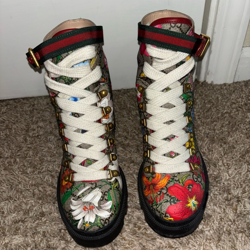 Gucci Red and Green Ankle Boots with Floral Design